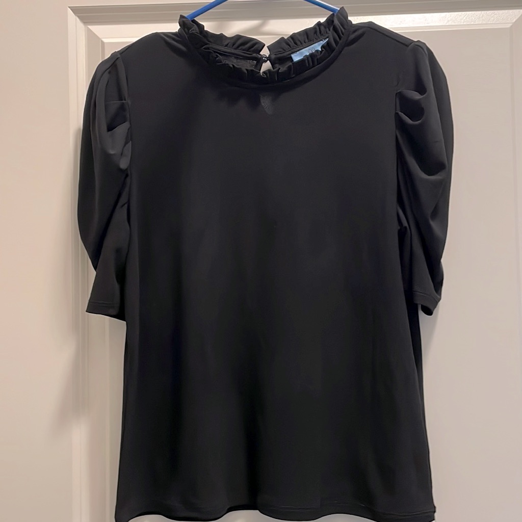 Cece Neck Button Top